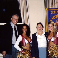 10/19/05 - 49er Night at the Cliff House, San Francisco - Lyle and Linda Workman posing with the “Gold Rush” girls.